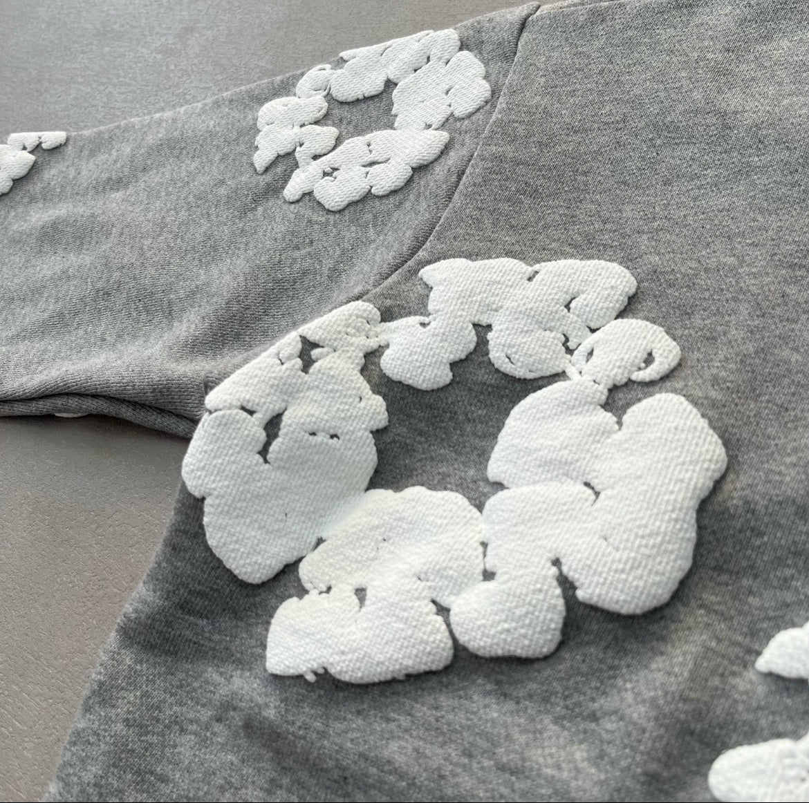 Denim Tear Cotton Wreath Hoodie