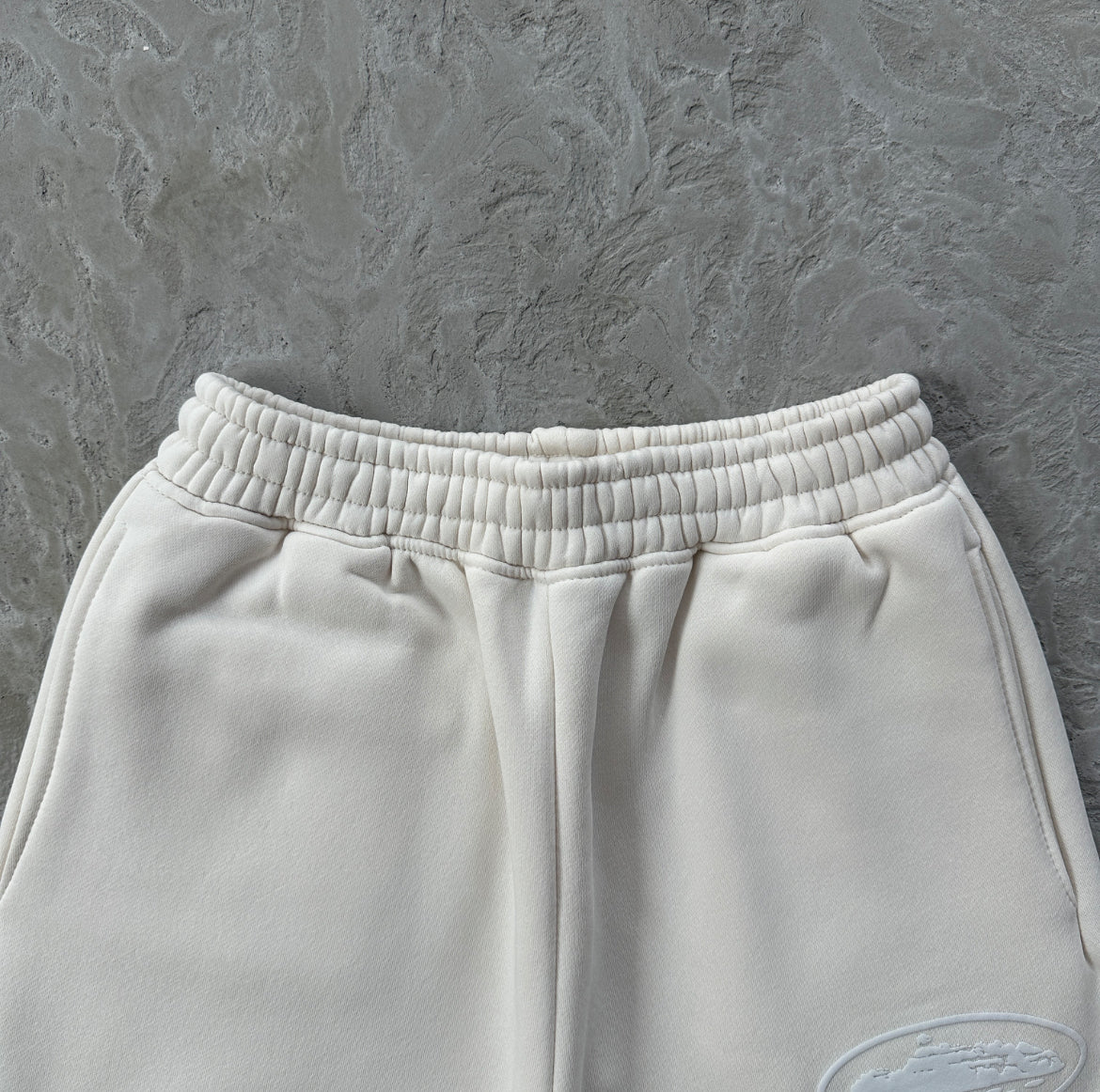 Corteiz “Off White Purple”