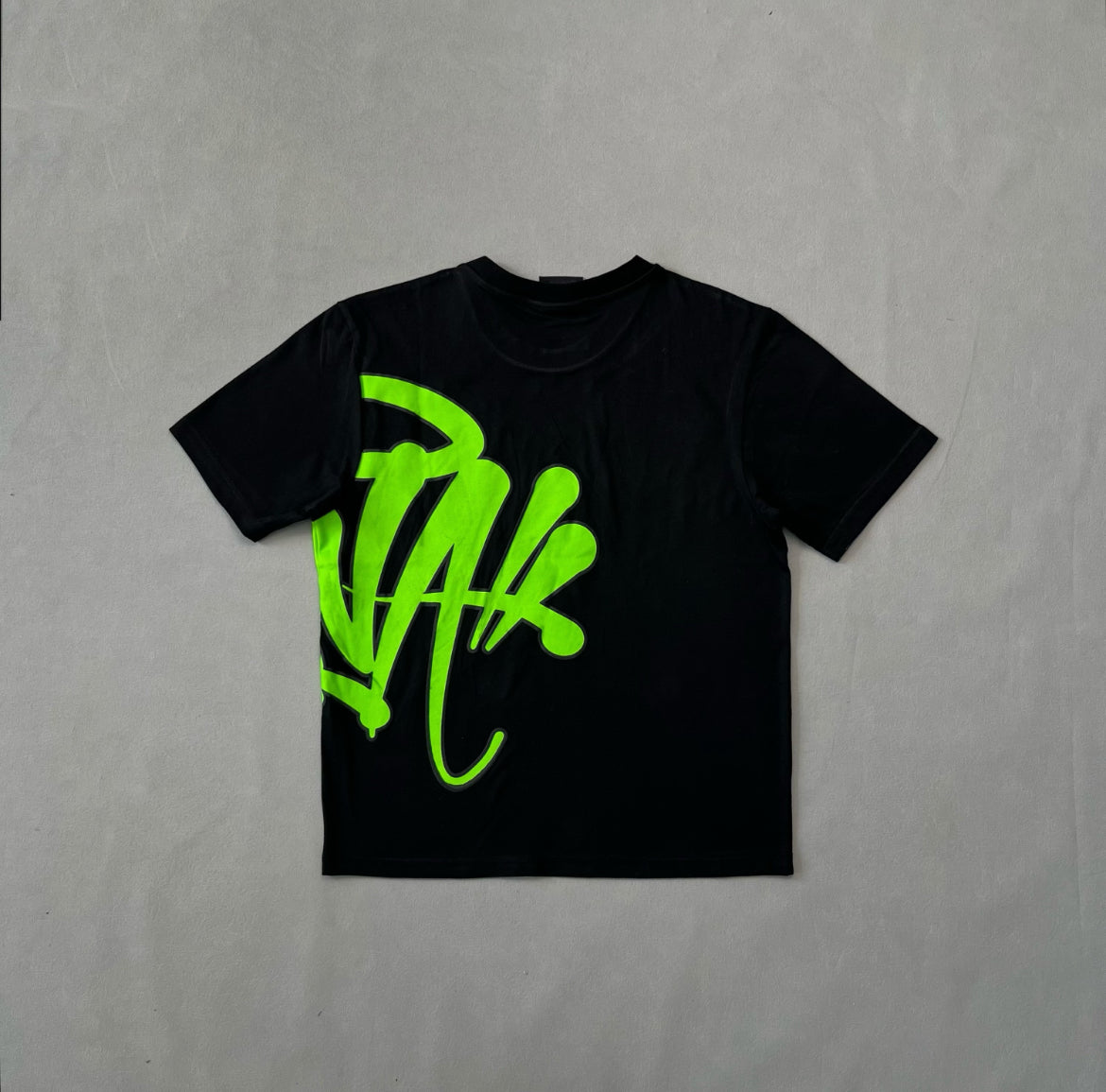 Syna World OG Green Graphic