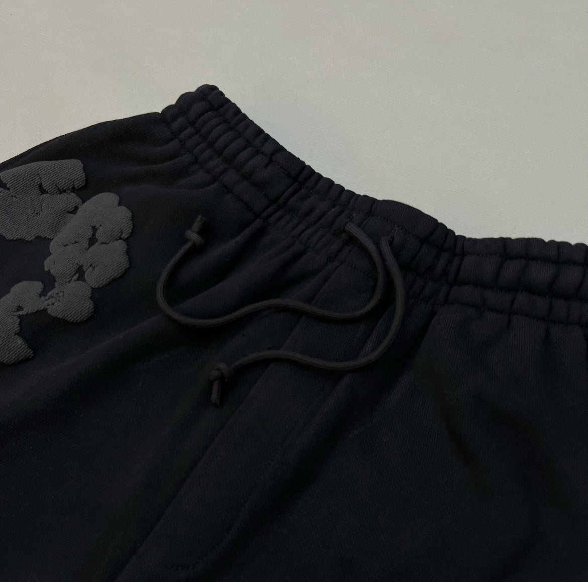 Denim Tear Cotton Wreath Shorts