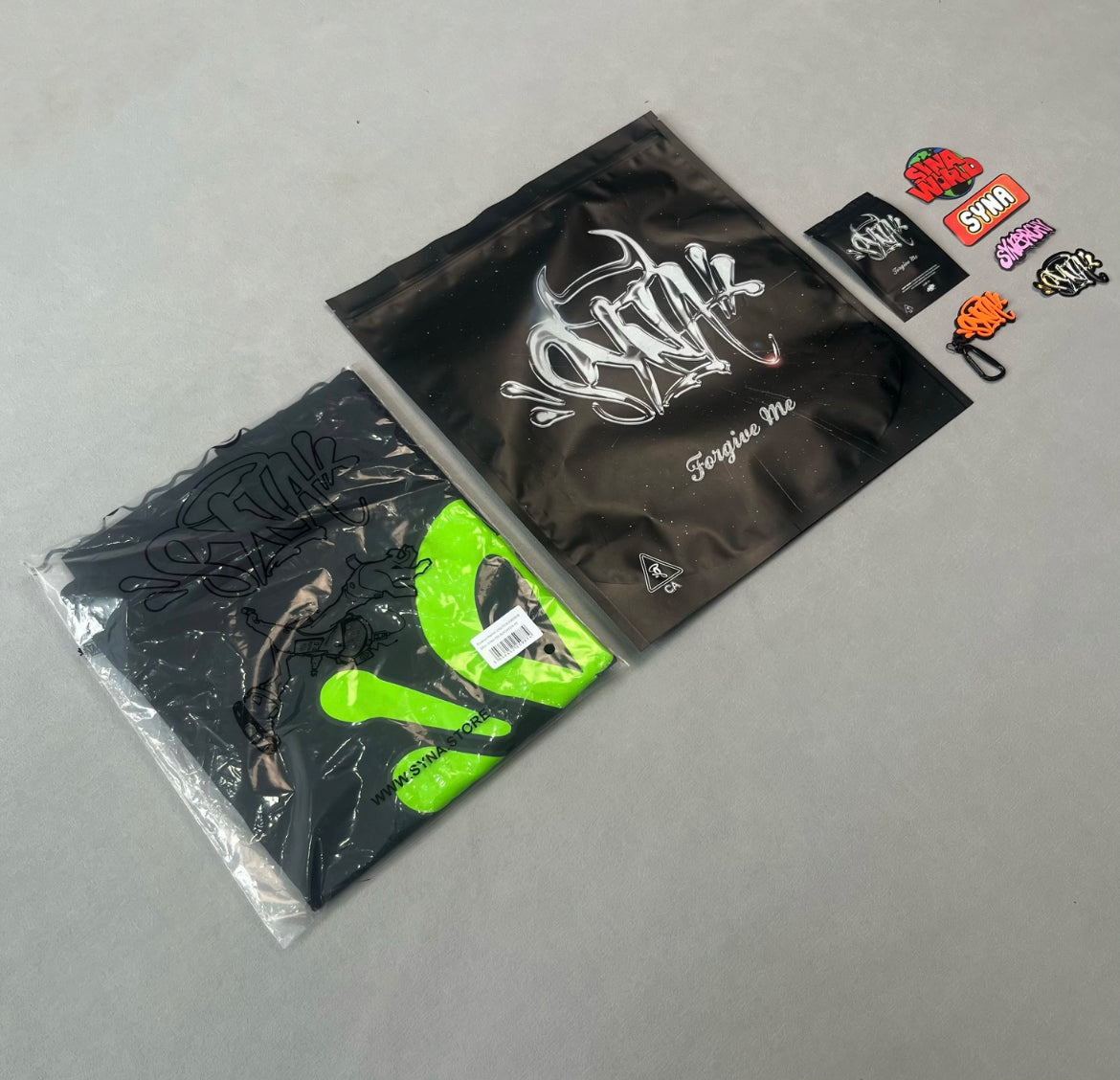 Syna World OG Green Graphic
