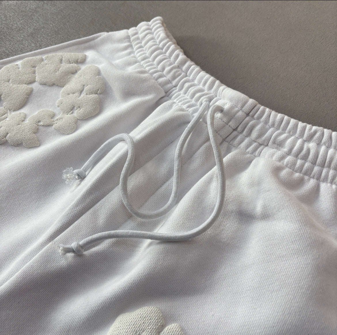 Denim Tear Cotton Wreath Shorts